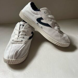 Tretorn Lil Nylite Sneaker White/Blue Kids' size 6
